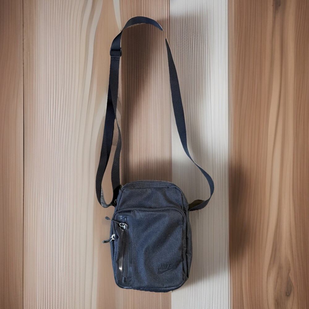 Nike Tech Crossbody Utility Bag Black Adjustable Shoulder Travel Festival Unisex